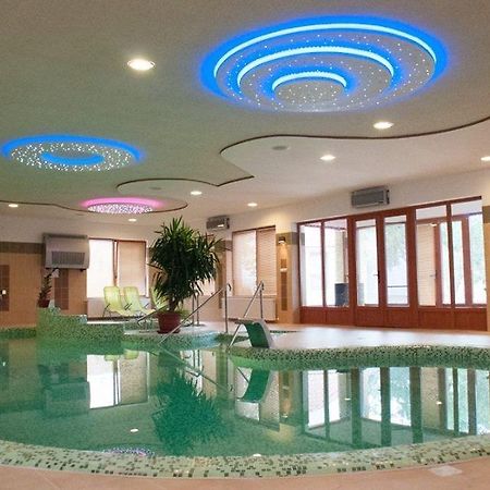 Bornemisza Kuria Daire Tiszabecs Dış mekan fotoğraf